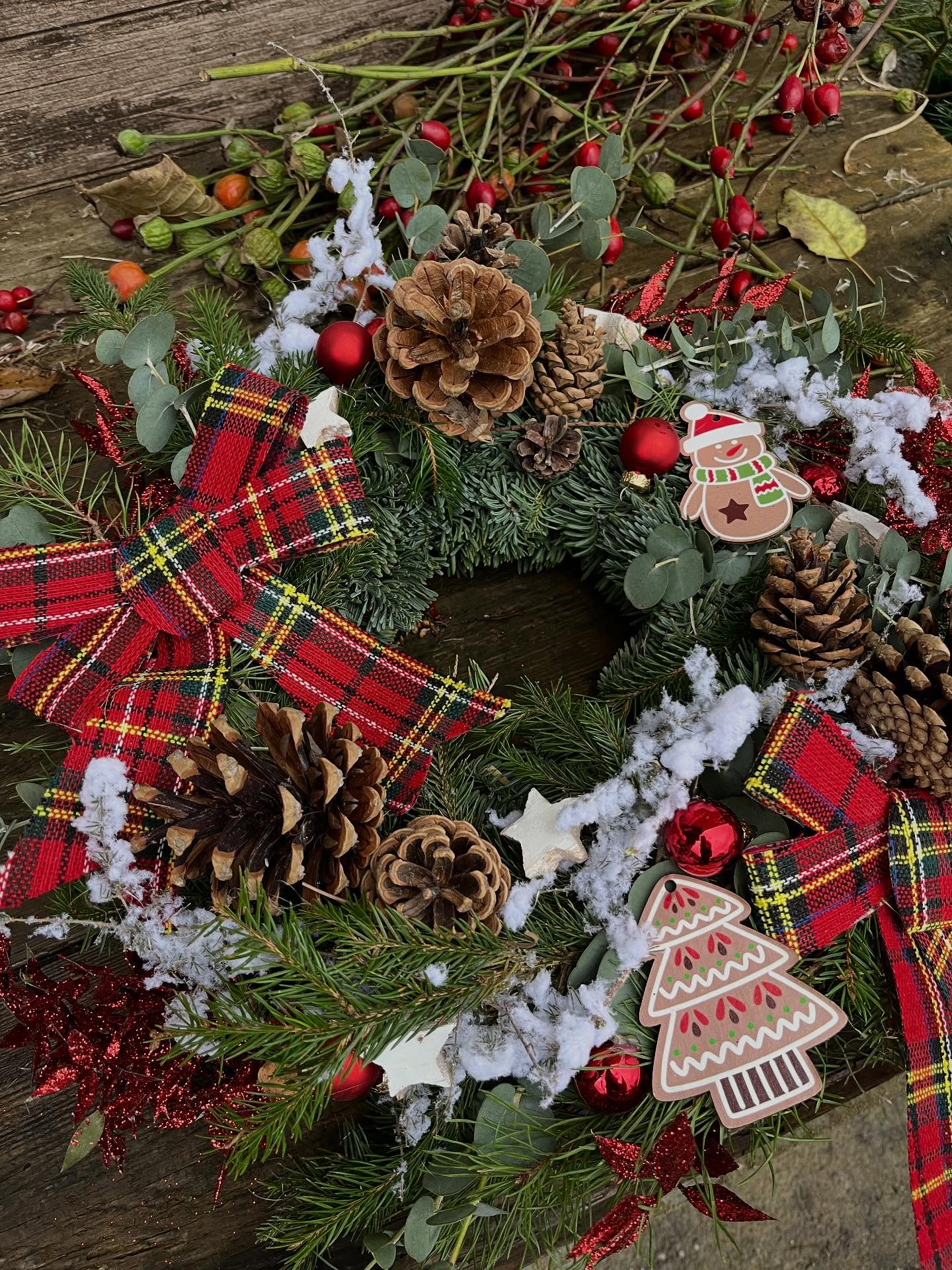 Couronne de porte ou à poser en sapin naturel
